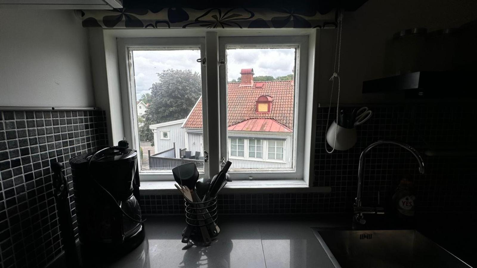Penthouse For Workers & Familys Near Skf Leilighet