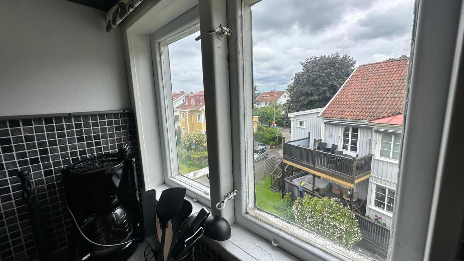 Penthouse For Workers & Familys Near Skf Leilighet